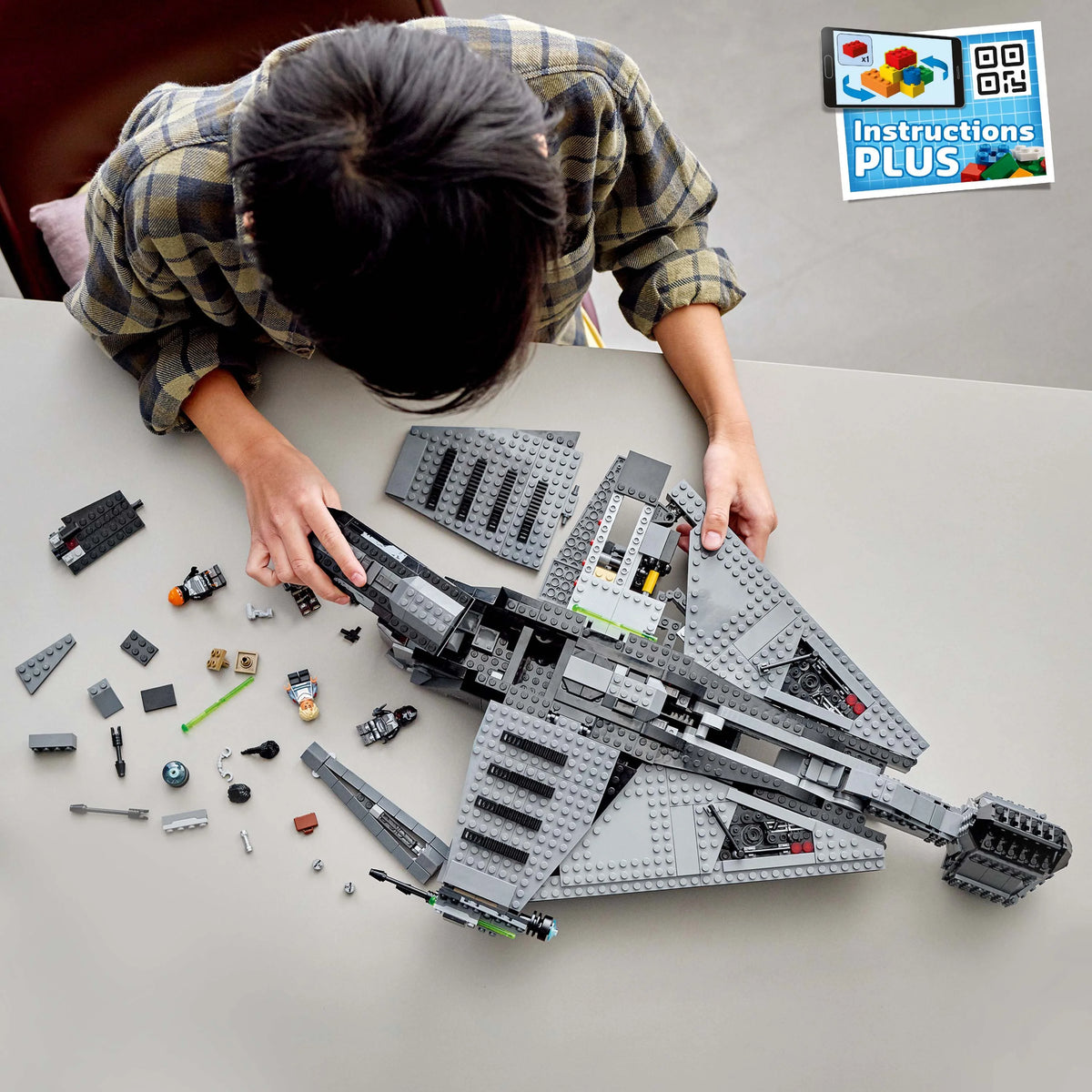 LEGO Star Wars Buildable Starship with Minifigure and Droid V5741