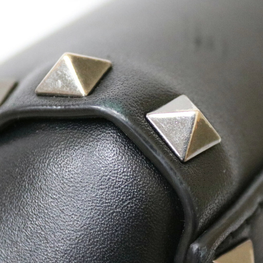 Pre-Owned Black Leather Shoulder Bag K39485