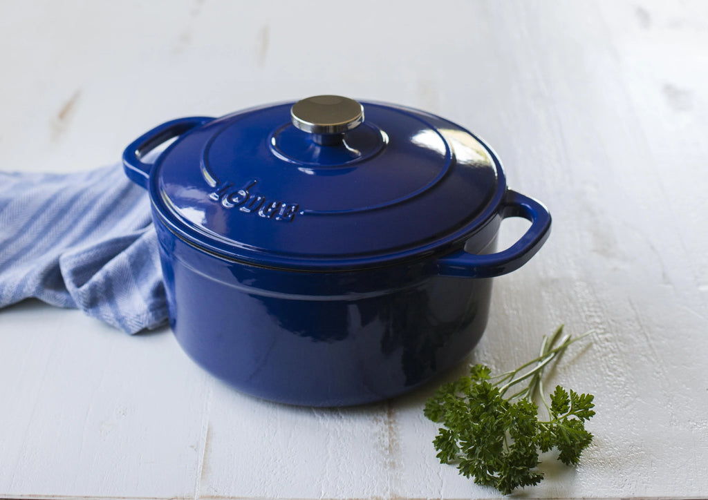5.5 Quart Enameled Cast Iron Dutch Oven Q634