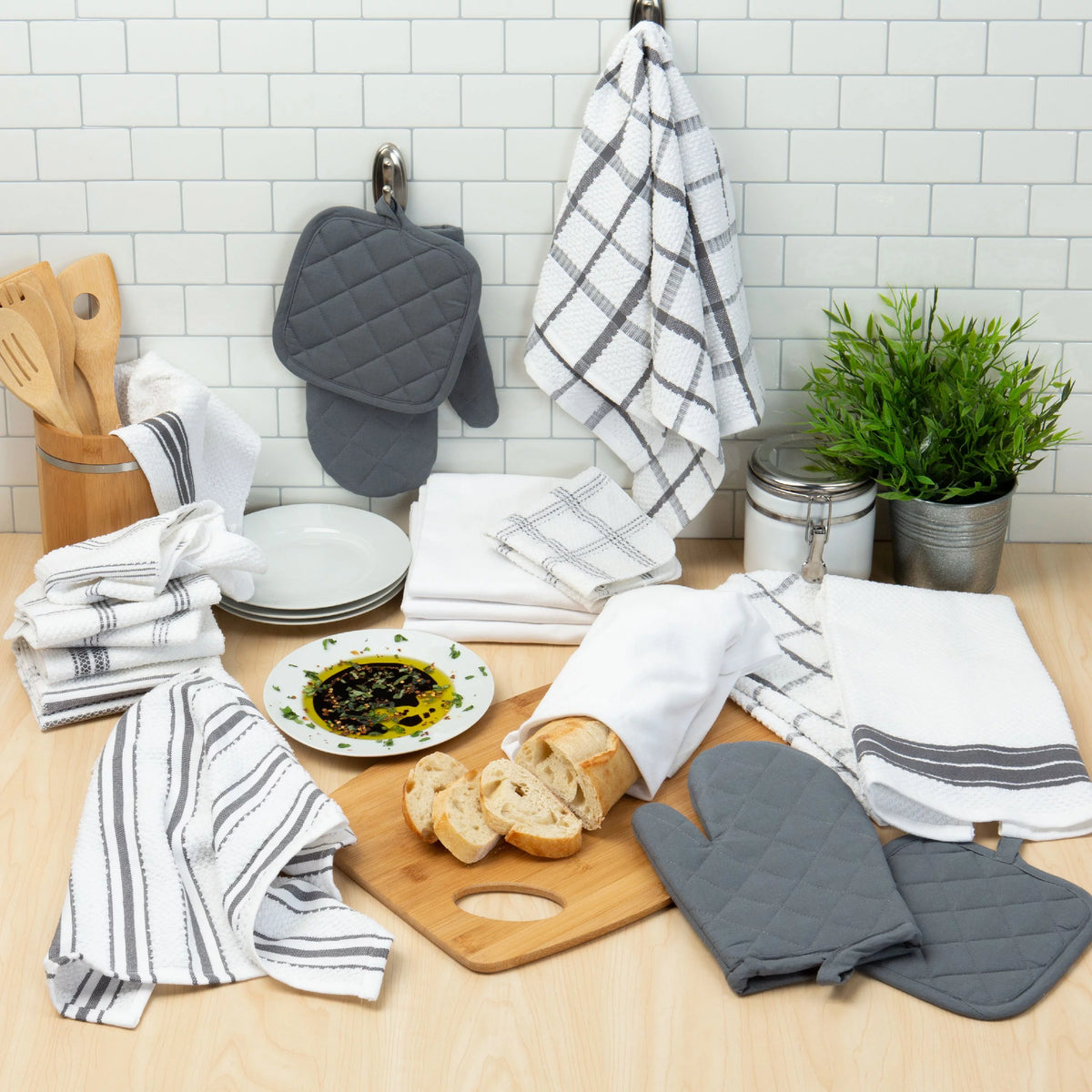 20 Piece Terry Kitchen Towel Dish Cloth Oven Mitt Pot Holder Set R110166
