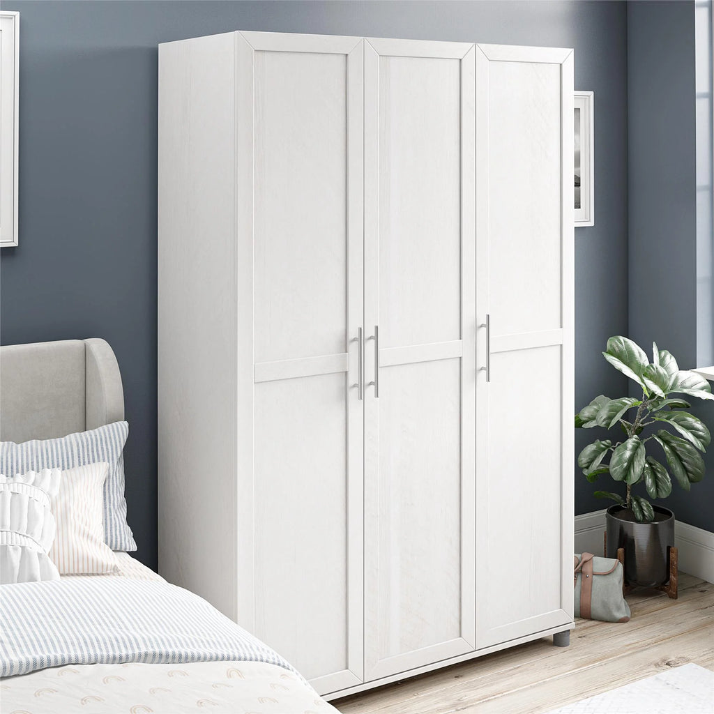 3 Door Wardrobe M8082