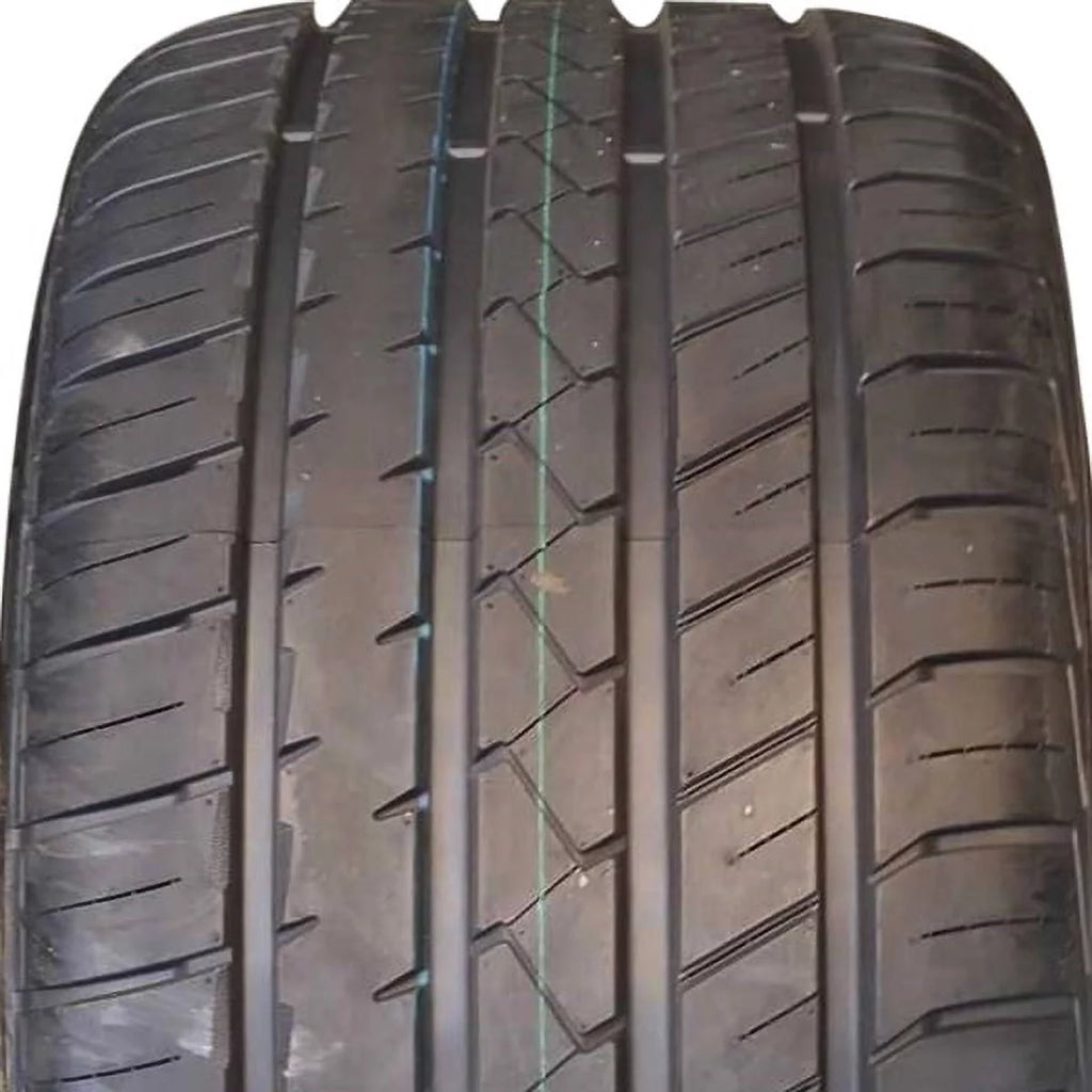 225/45ZR18 95W XL All Season Ultra High Performance Tires D58749